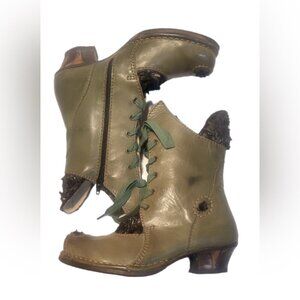 Lace Up Boots in Olive Green